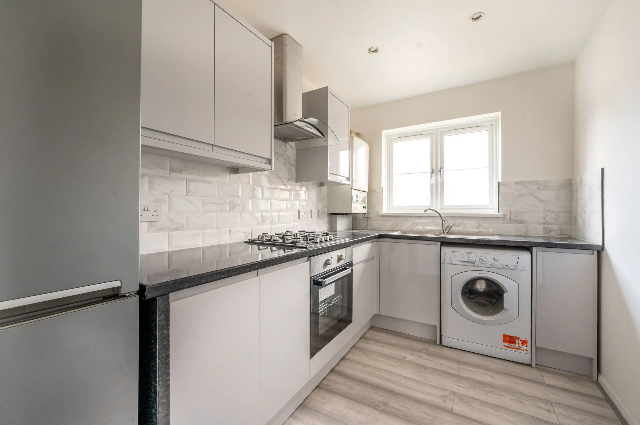 Flat Chobham Road in Greater London