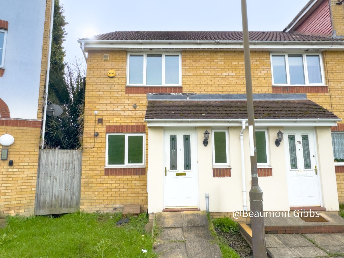 House Hill View Drive in Greater London