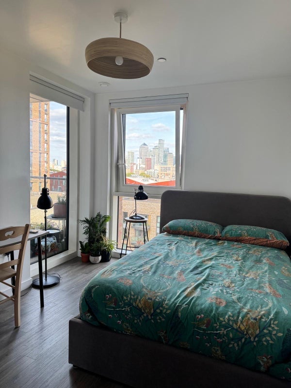 Room Bailey Street in Greater London