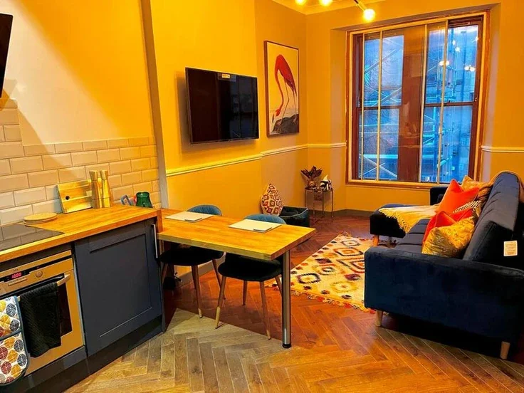 Flat Dowanhill Street in Glasgow