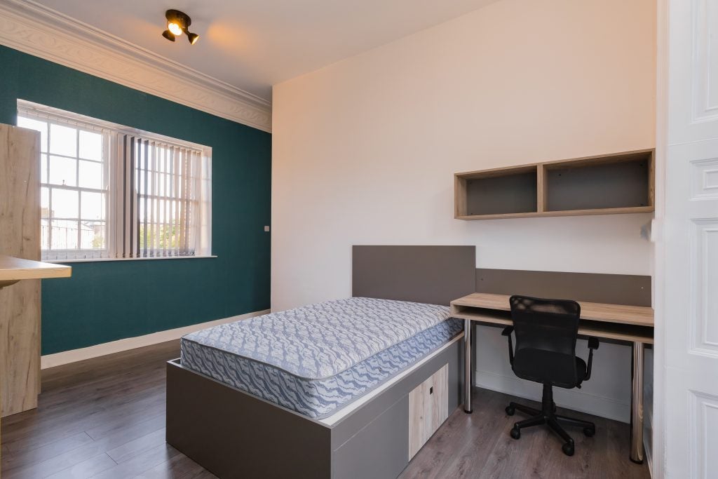 Flat Leazes Terrace in Newcastle upon Tyne
