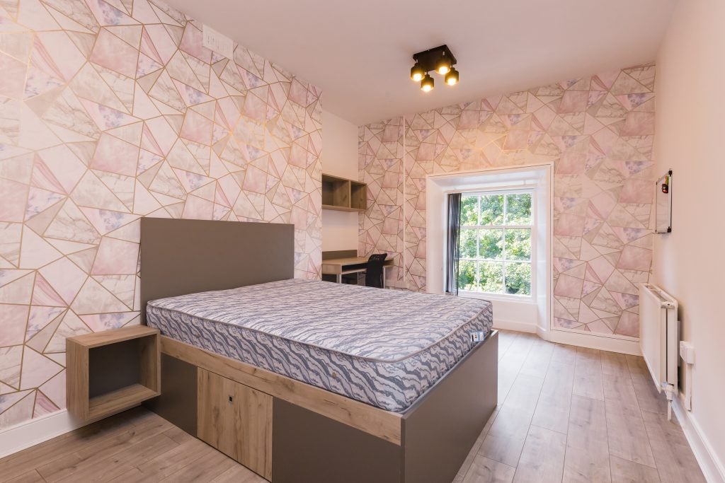 Flat Leazes Terrace in Newcastle upon Tyne