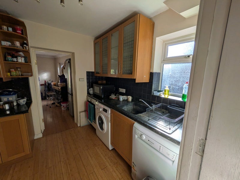 Room Mulberry Drive in Slough