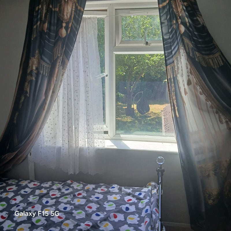 Room Mulberry Drive in Slough