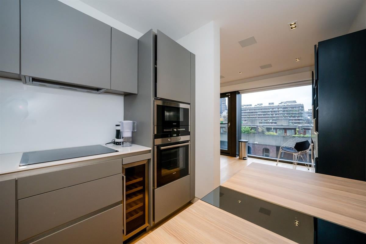 Flat Wood Street in City of London