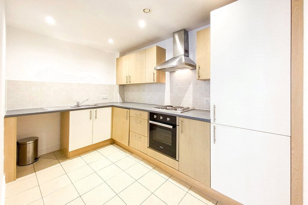 Flat Dyche Street in Manchester