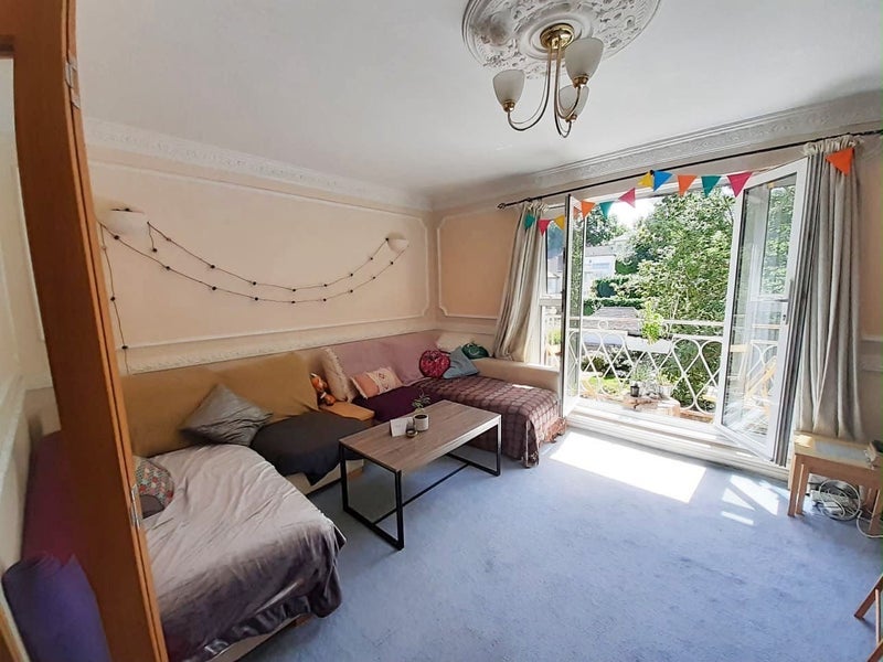 Room Dacres Road in Greater London