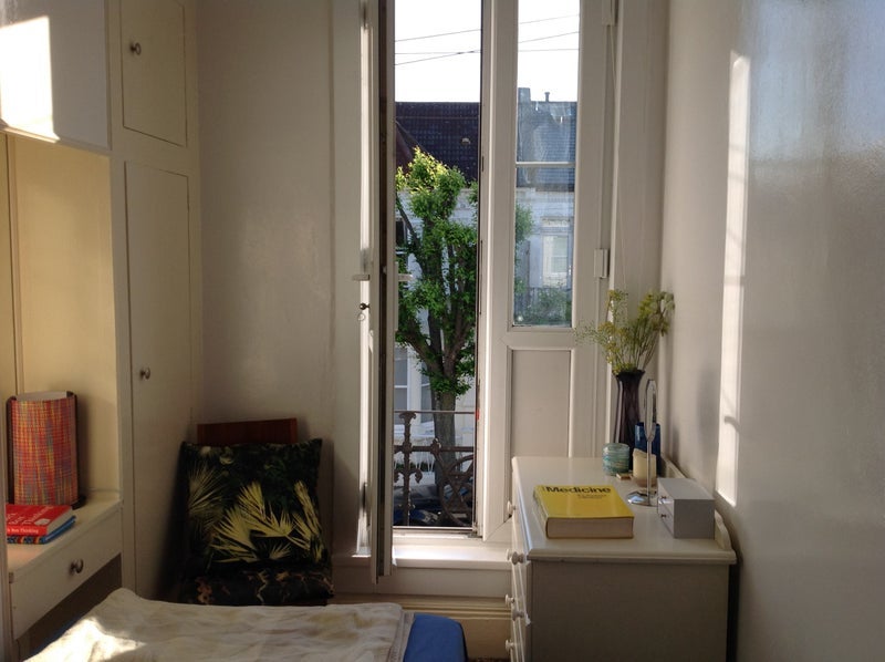 Room Hartismere Road in Greater London
