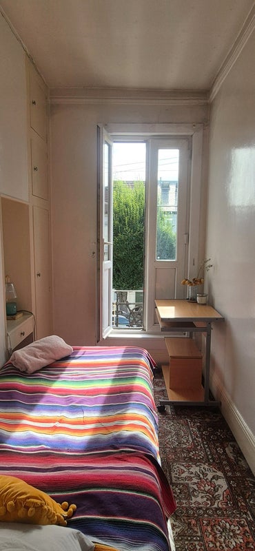 Room Hartismere Road in Greater London
