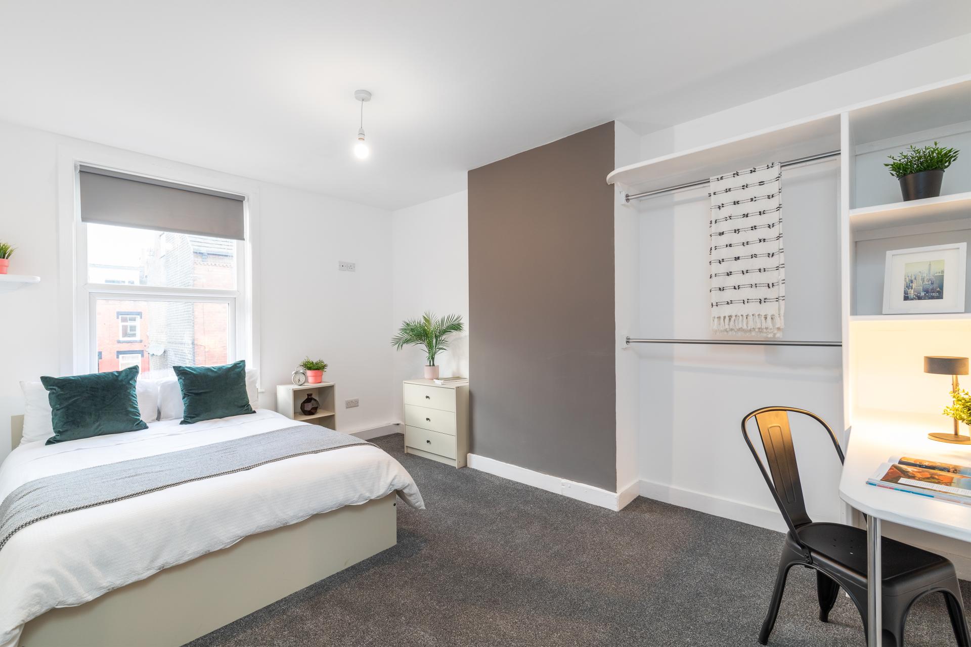 Flat Alexandra Road in Leeds