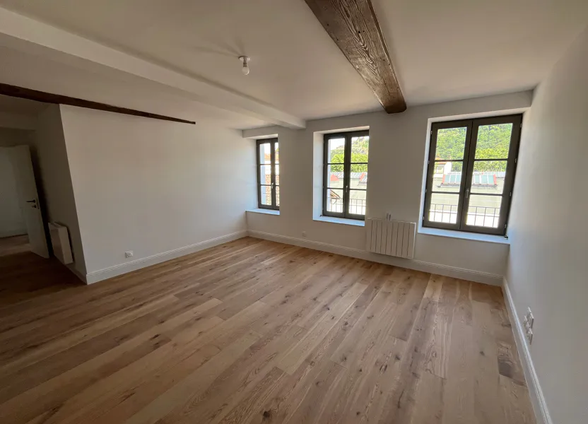 Flat Rue Victor Hugo in Vienne