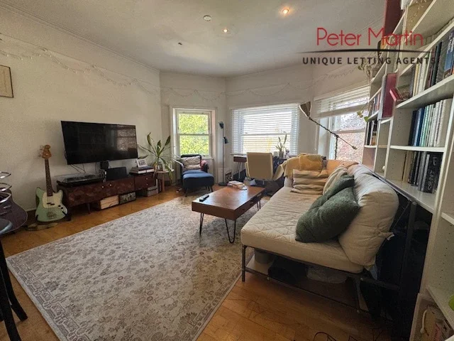 Flat Portsdown Mews in Greater London