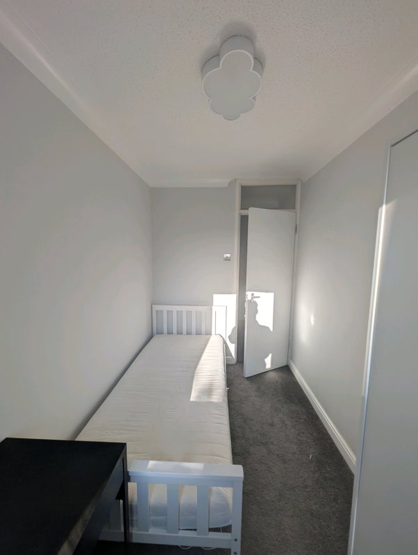 Room Lily Close in Chelmsford