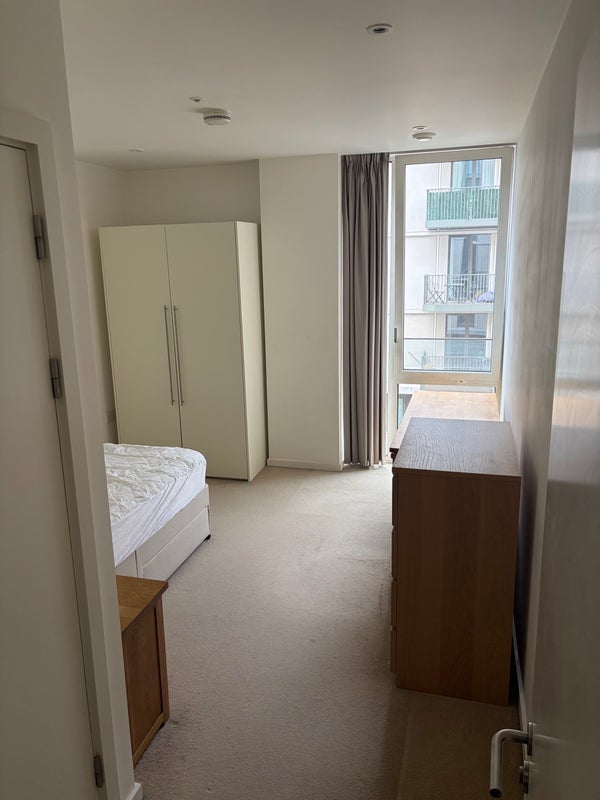Room Napa Close in Greater London
