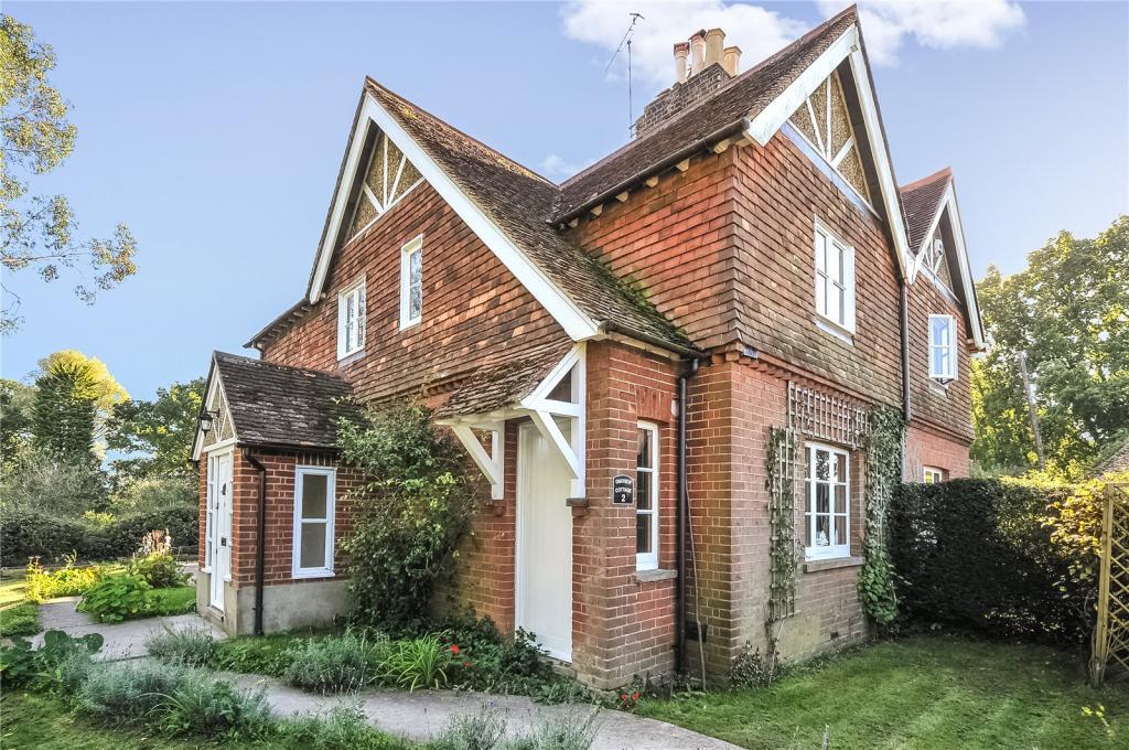 House Upper Green Road in Tonbridge and Malling