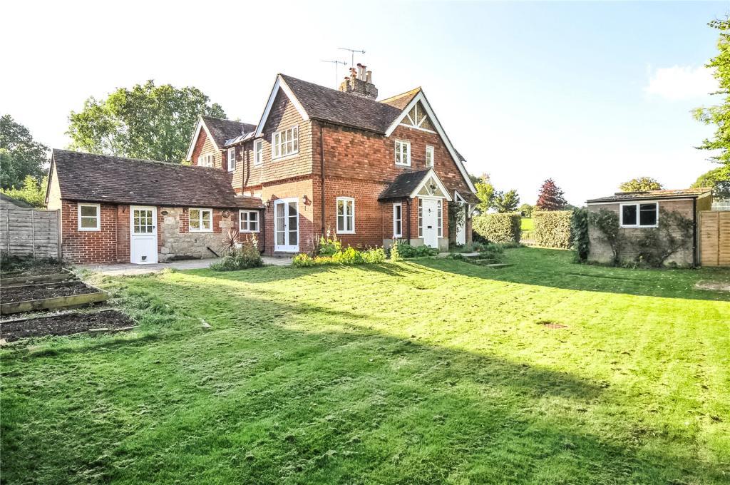 House Upper Green Road in Tonbridge and Malling