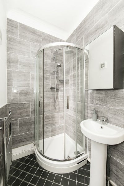 Flat Hartley Avenue in Leeds