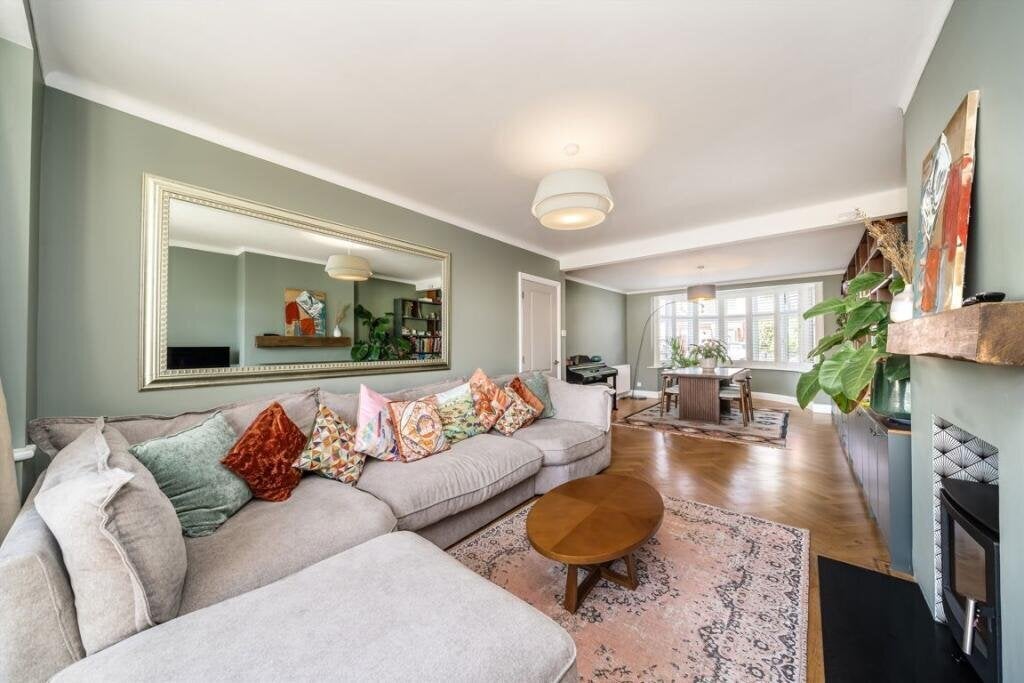 House Vincent Gardens in Greater London