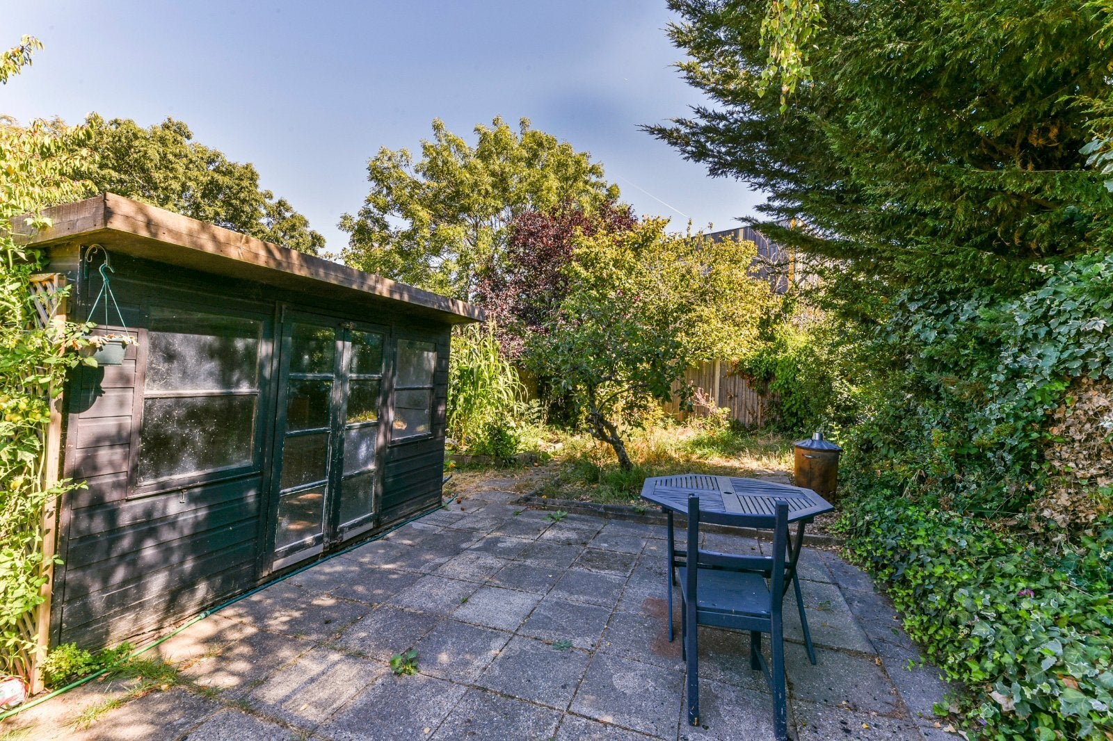 House Vincent Gardens in Greater London
