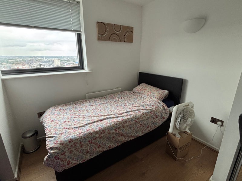 Room Water Lane in Leeds