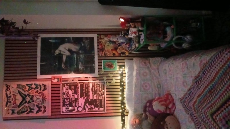 Room Ashfield Road in Manchester