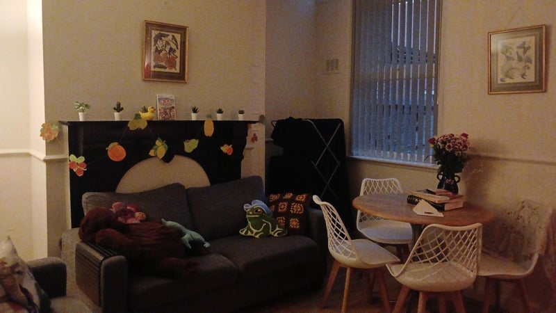 Room Ashfield Road in Manchester