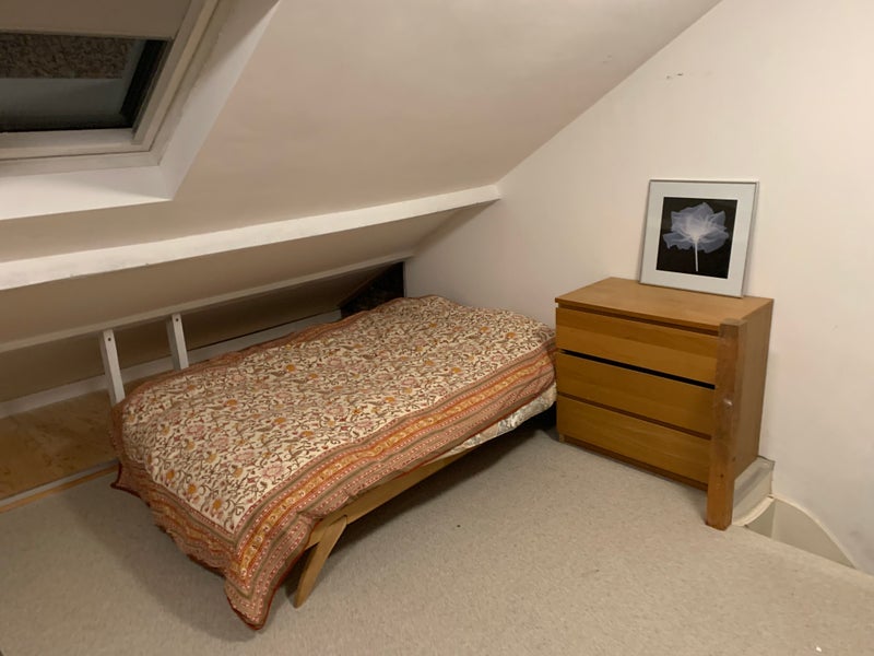 Room Lessing Street in Greater London