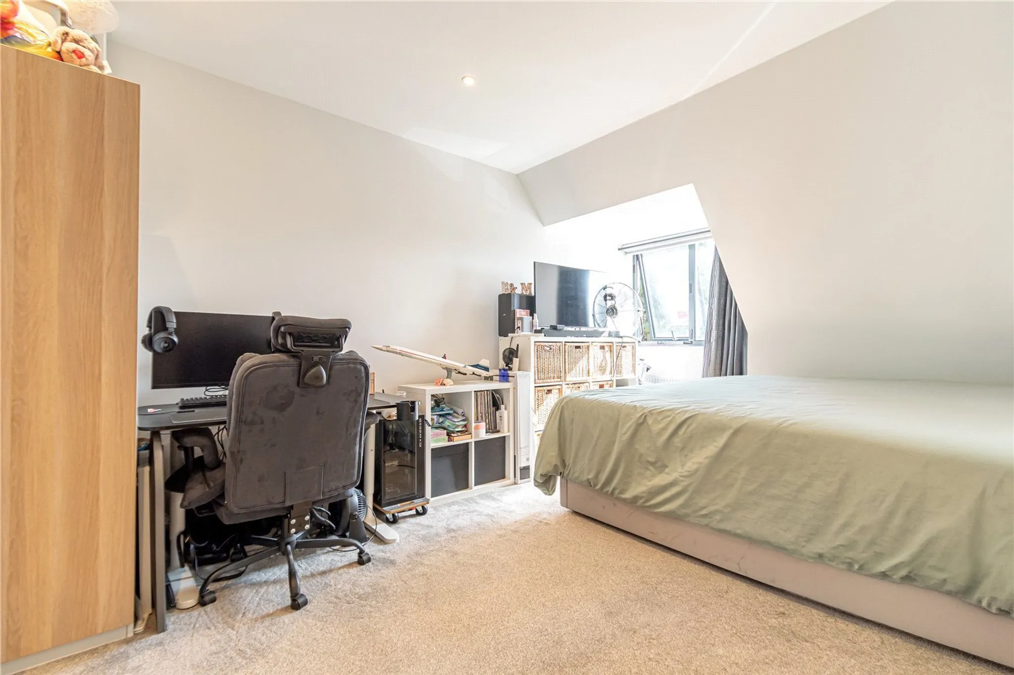 Flat Brookvale Court in Newbury