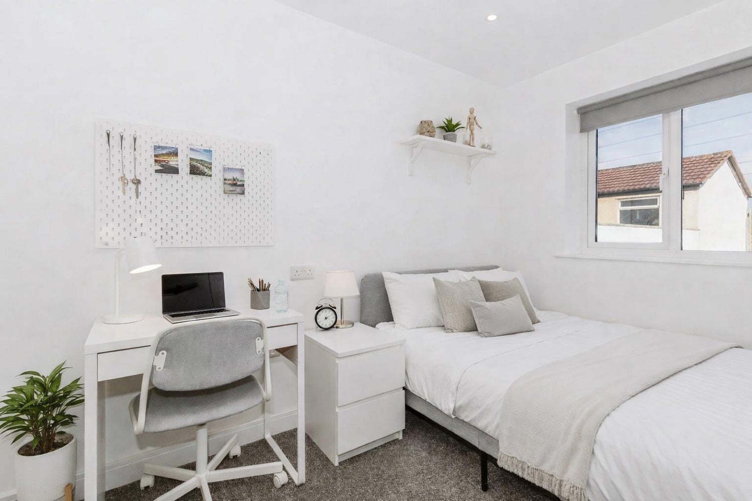 Room Eighth Avenue in Bristol