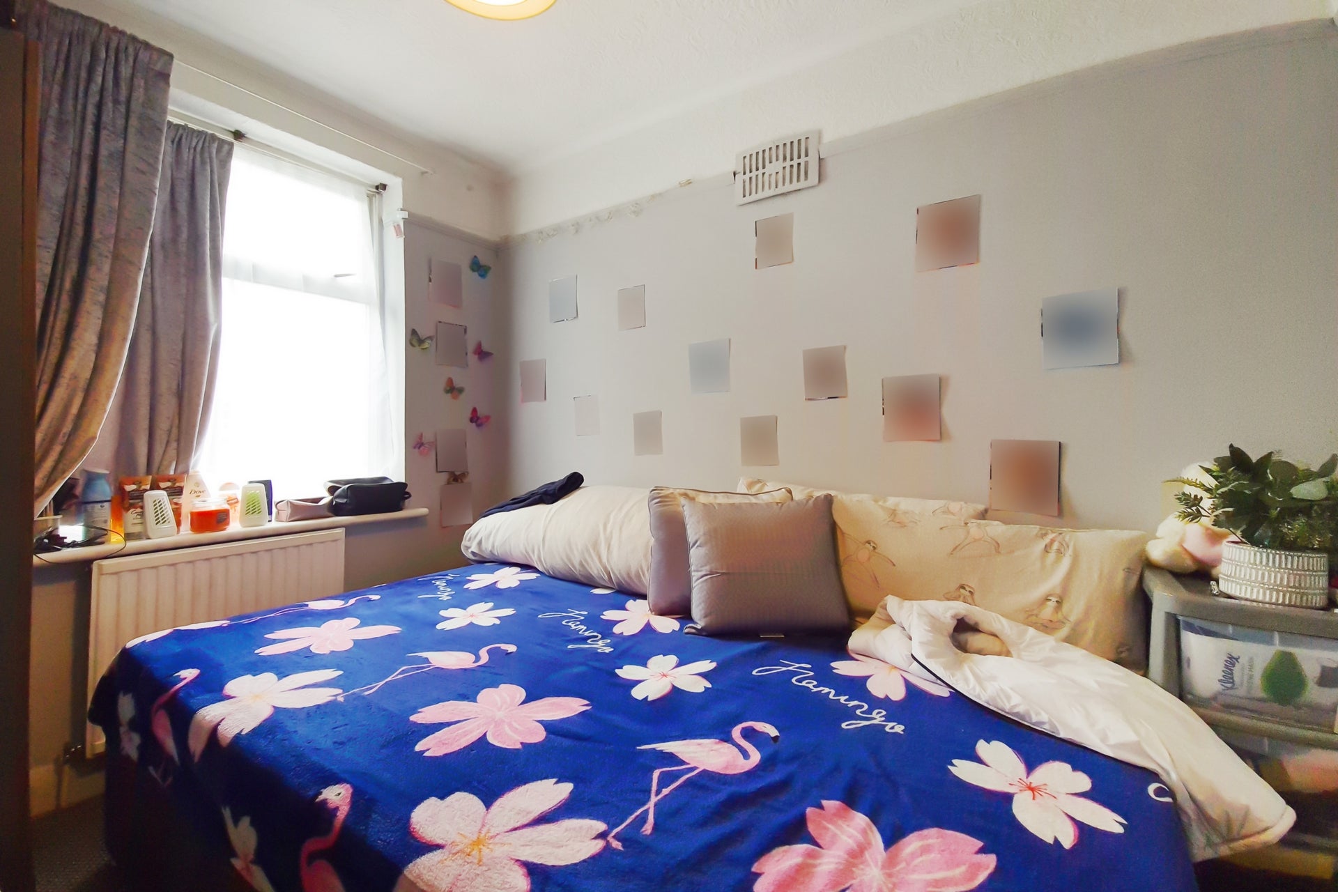 House Worton Way in Greater London