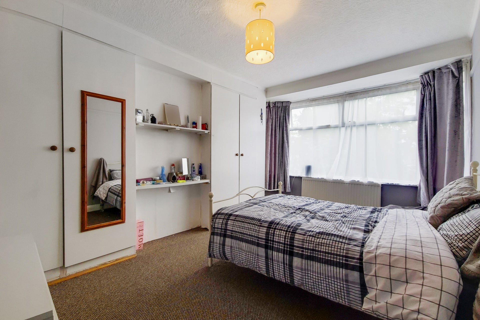 House Worton Way in Greater London