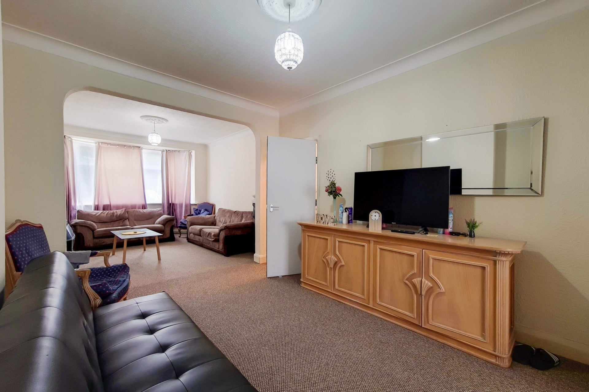 House Worton Way in Greater London