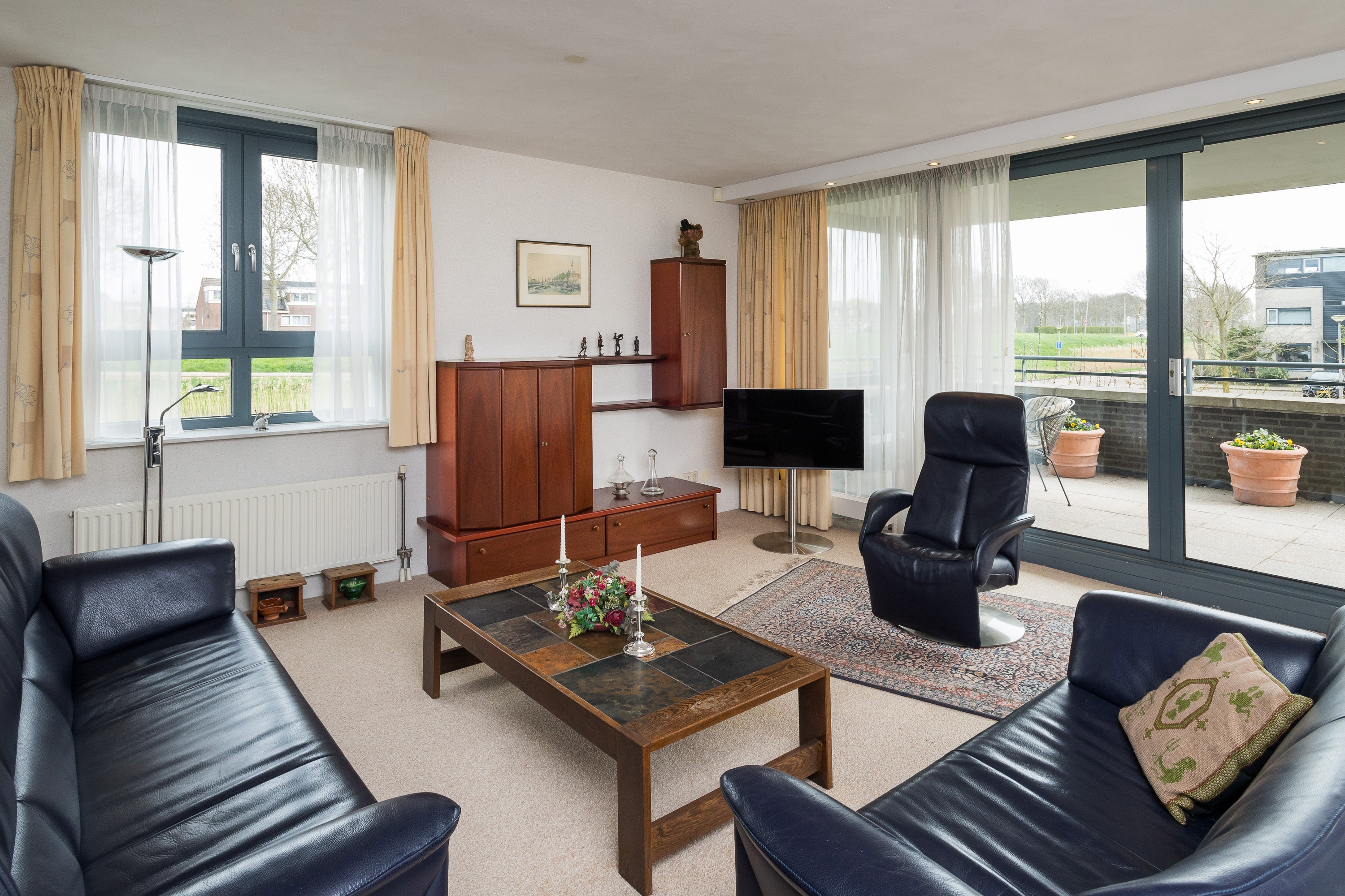 Appartement te koop: Sluisleede 2, Barendrecht