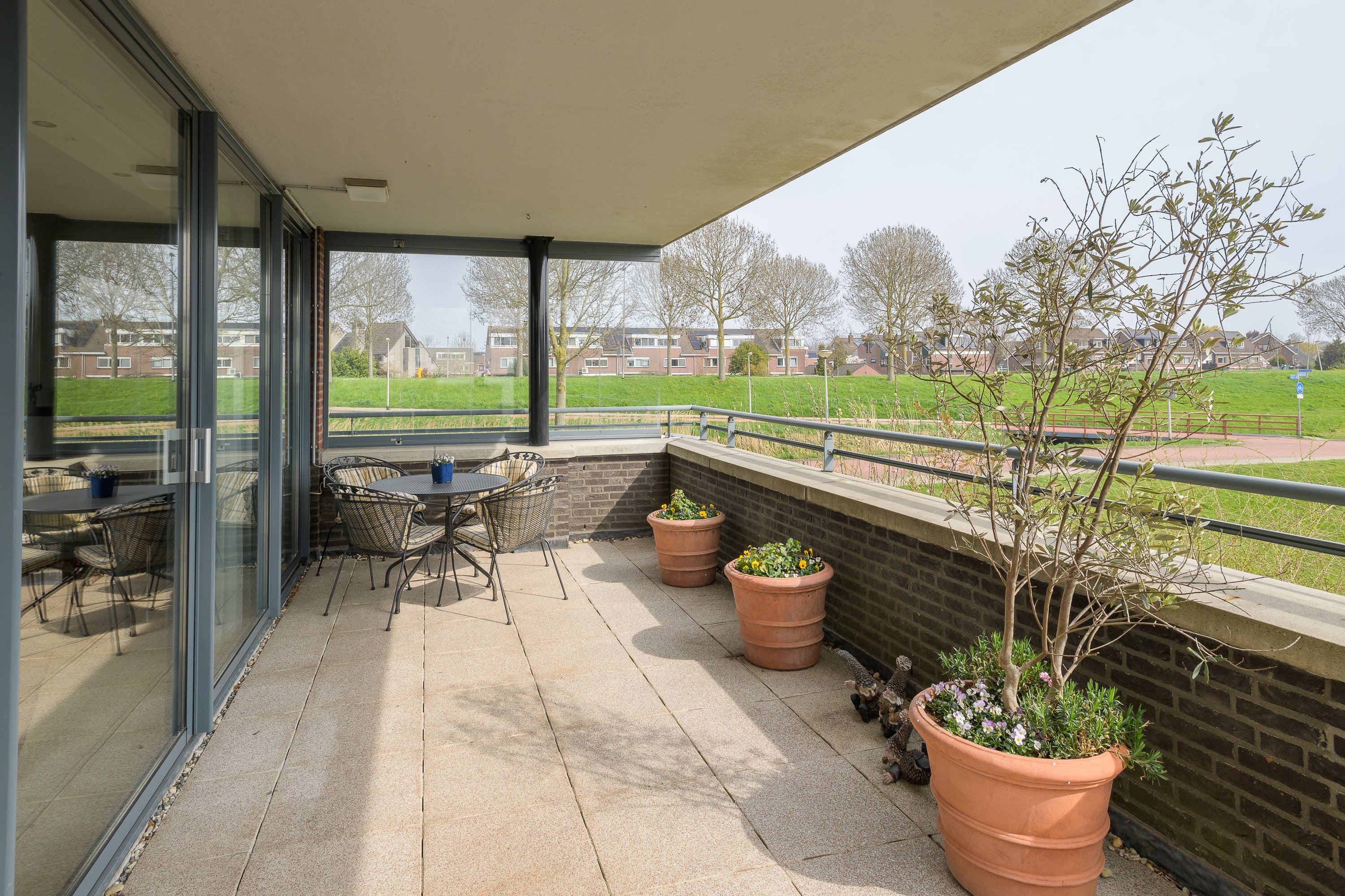 Appartement te koop: Sluisleede 2, Barendrecht