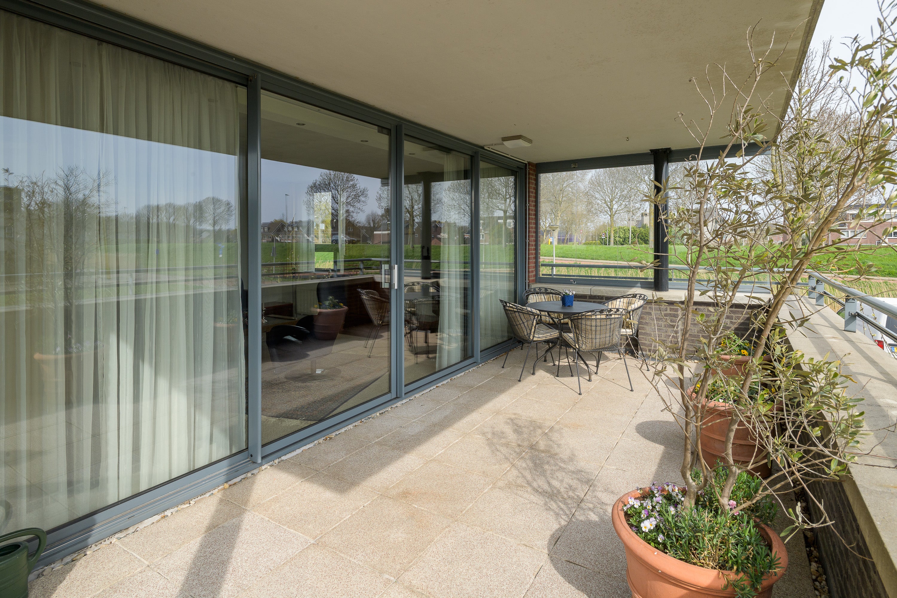 Appartement te koop: Sluisleede 2, Barendrecht