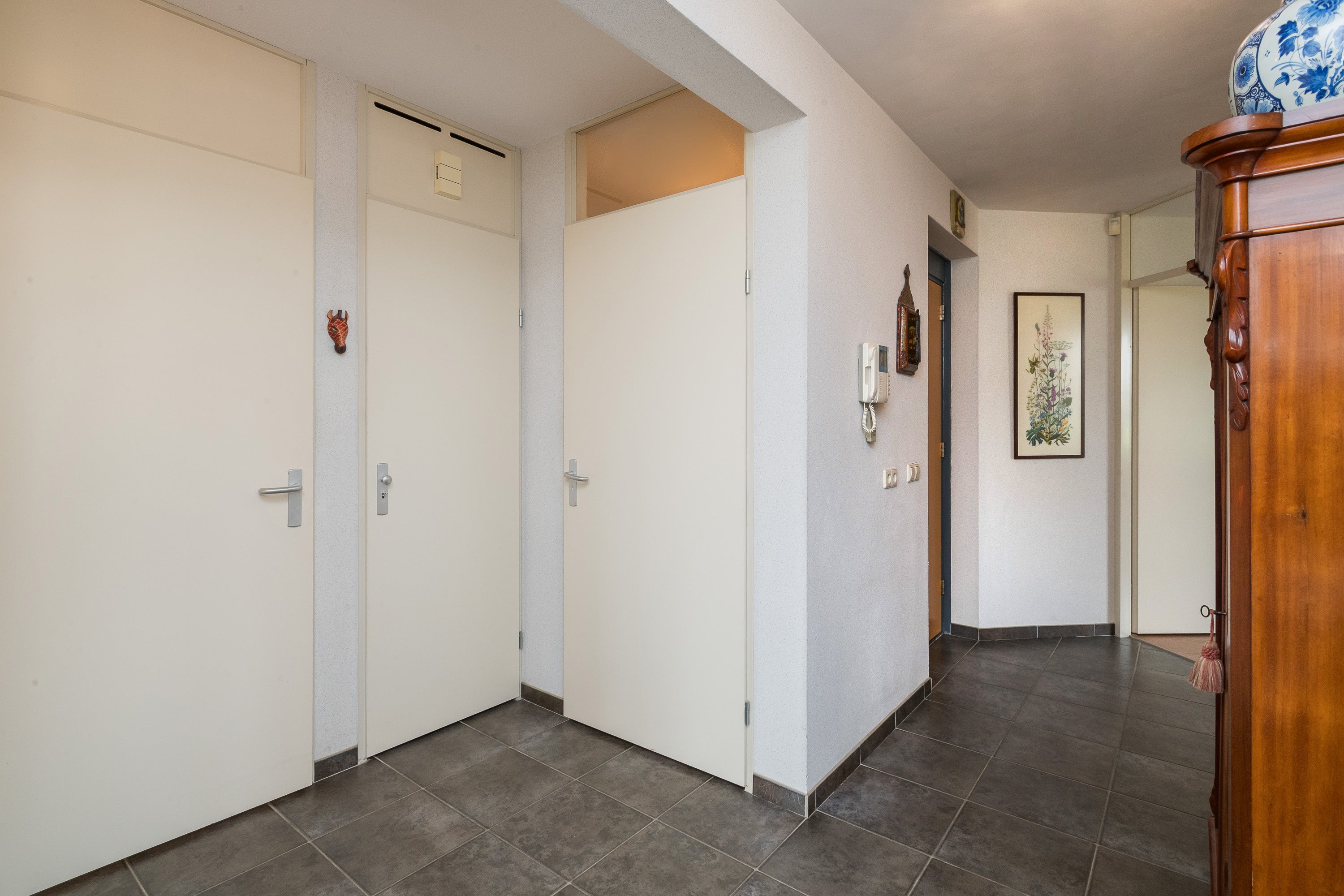 Appartement te koop: Sluisleede 2, Barendrecht