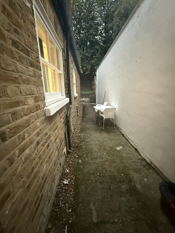 Flat Camberwell New Road in Greater London