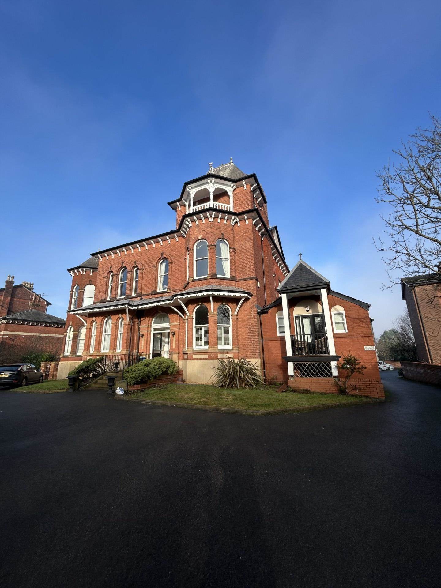 Flat Park Crescent in Southport
