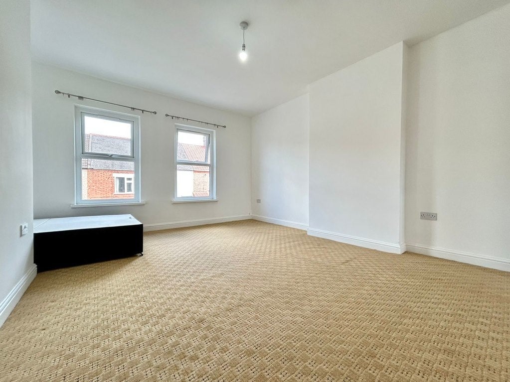 Flat Eadie Street in Nuneaton and Bedworth