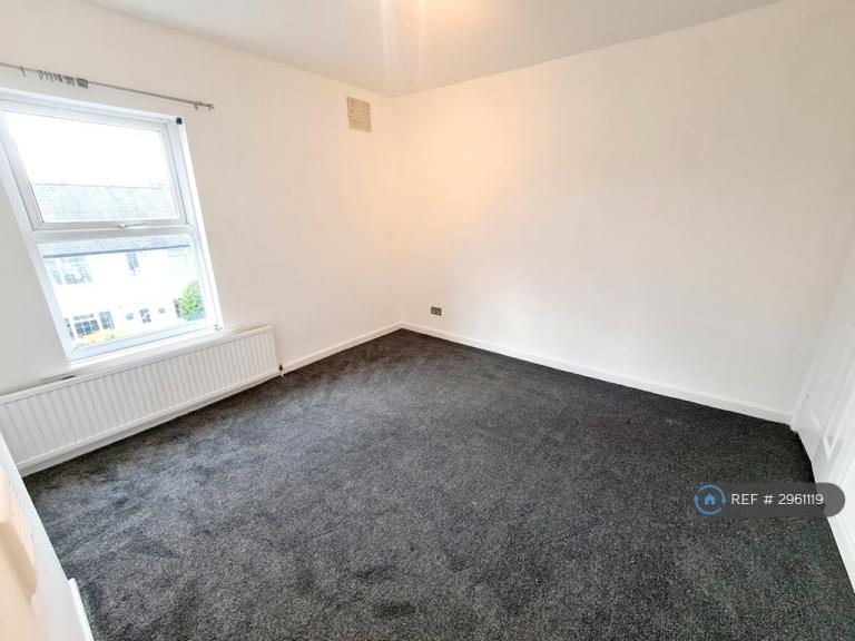 House Prospect Road in Chesterfield