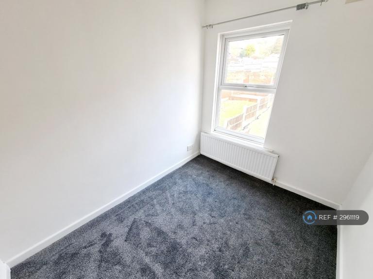 House Prospect Road in Chesterfield