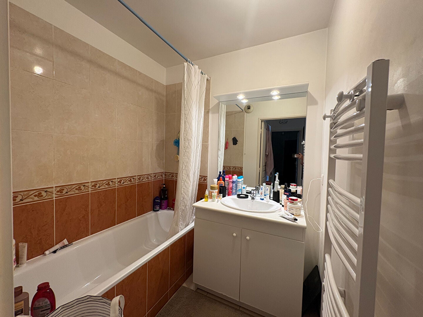 Appartement Place Léon Cassé à Corbeil-Essonnes