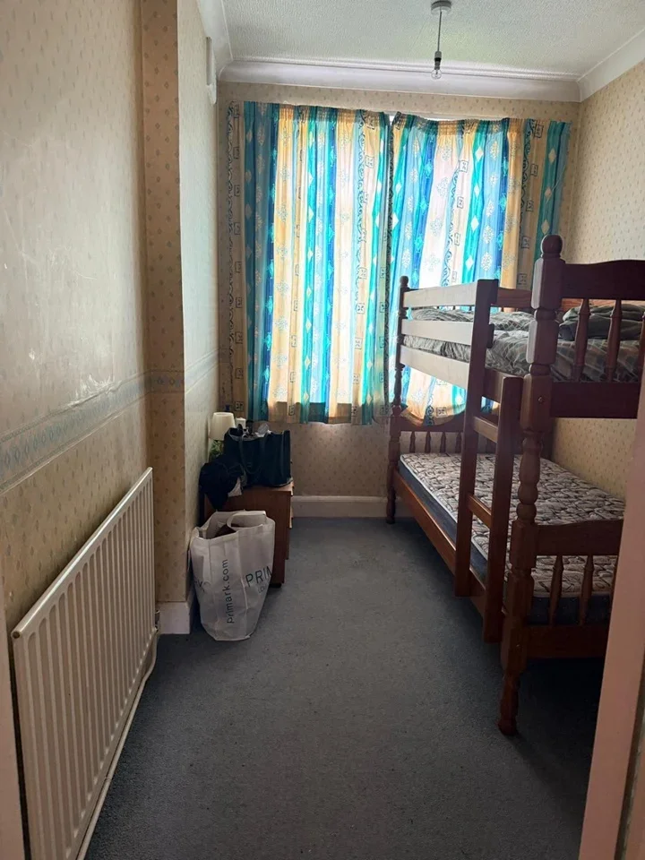 Room Hedgeley in Greater London