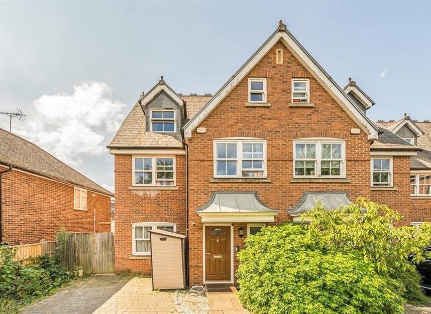 House Hampton Road in Greater London