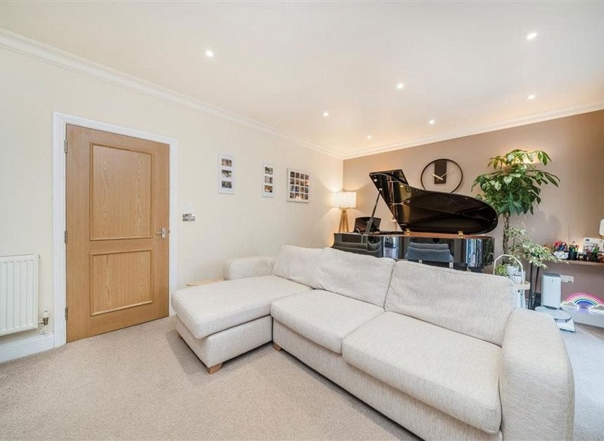 House Hampton Road in Greater London