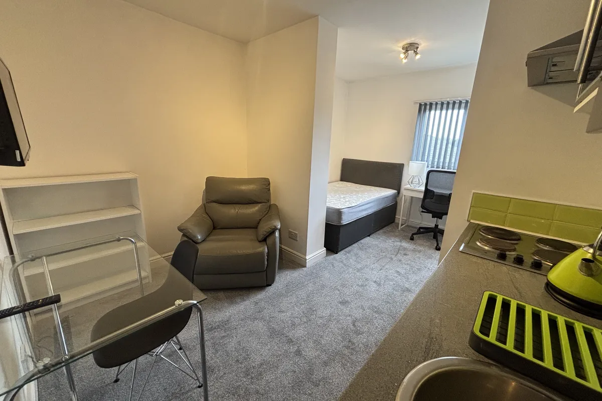 Room Bristol Road in Birmingham