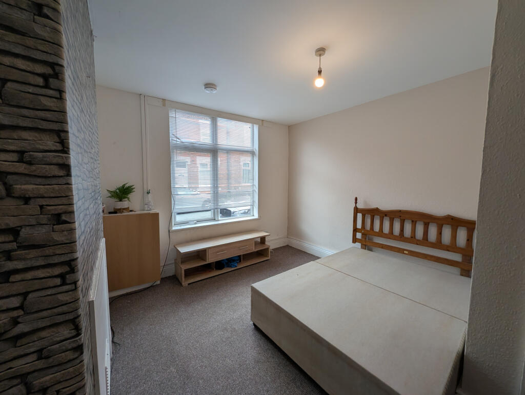 Flat Newdigate Street in Crewe