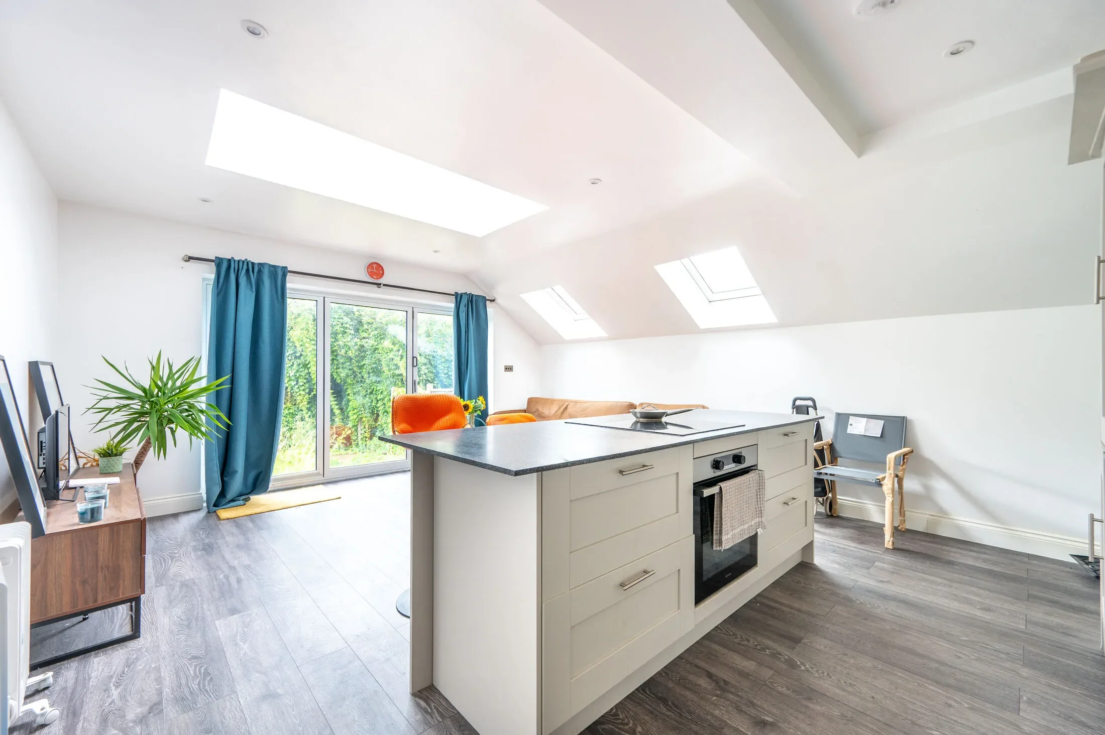 Flat Palermo Road in Greater London