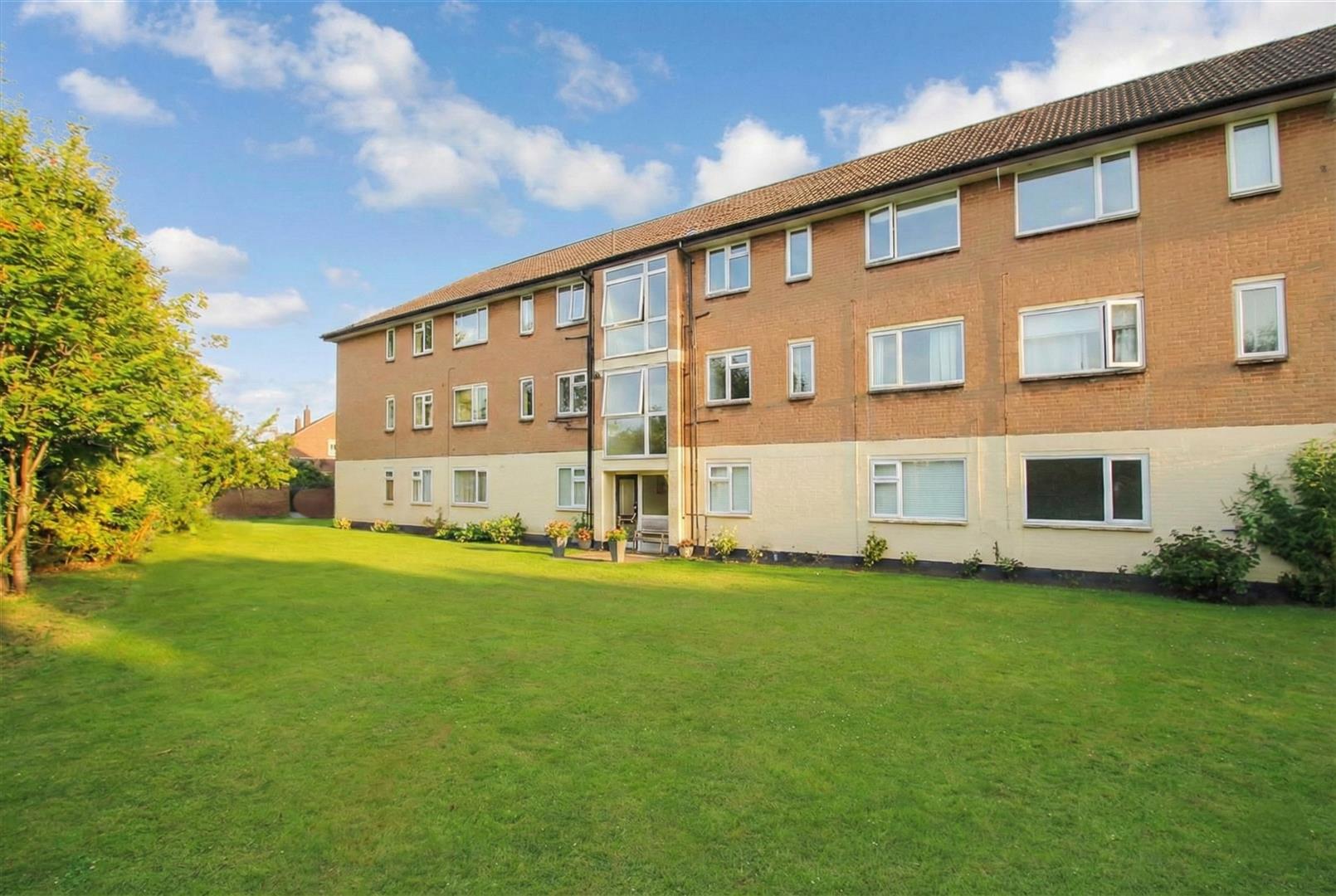 Flat Abbots Close in Trafford