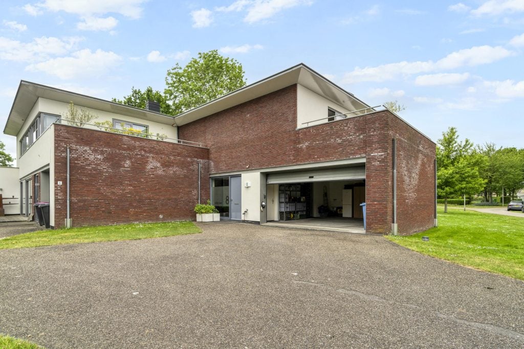Twee-onder-één-kap te koop: Kooikerlaan 8, Nootdorp